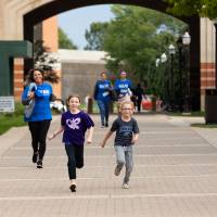 Children run on course